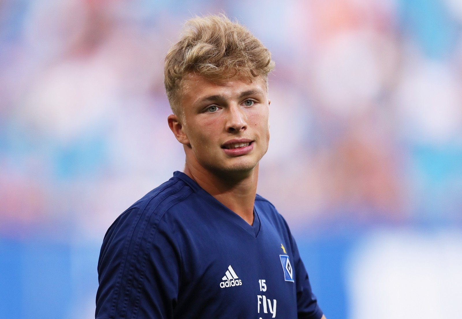 lol live-摩纳哥训练开放日，赛后篮板制胜引欢呼，全明星赛在即，赛程密集仍需轮换的简单介绍