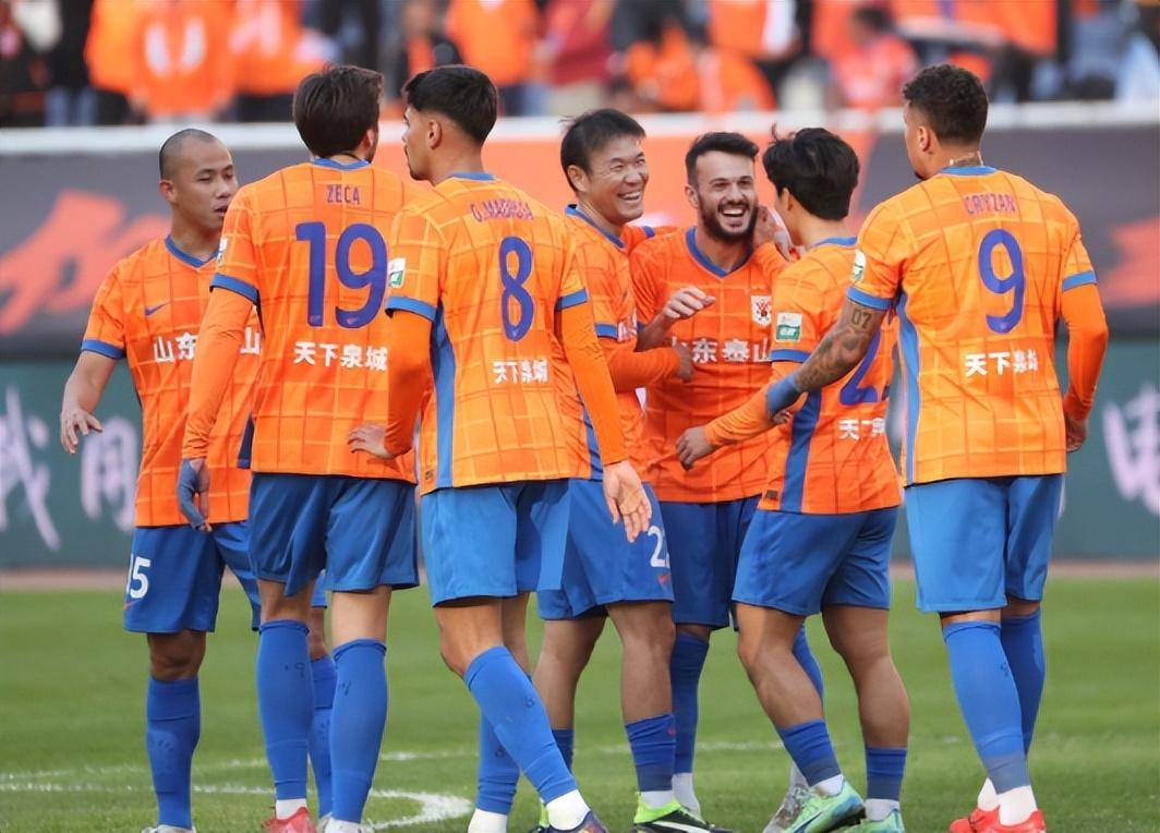 今晨足总杯传出新动向；山东泰山官宣签约；管理层表态：震撼外界；团队化学反应显著的简单介绍